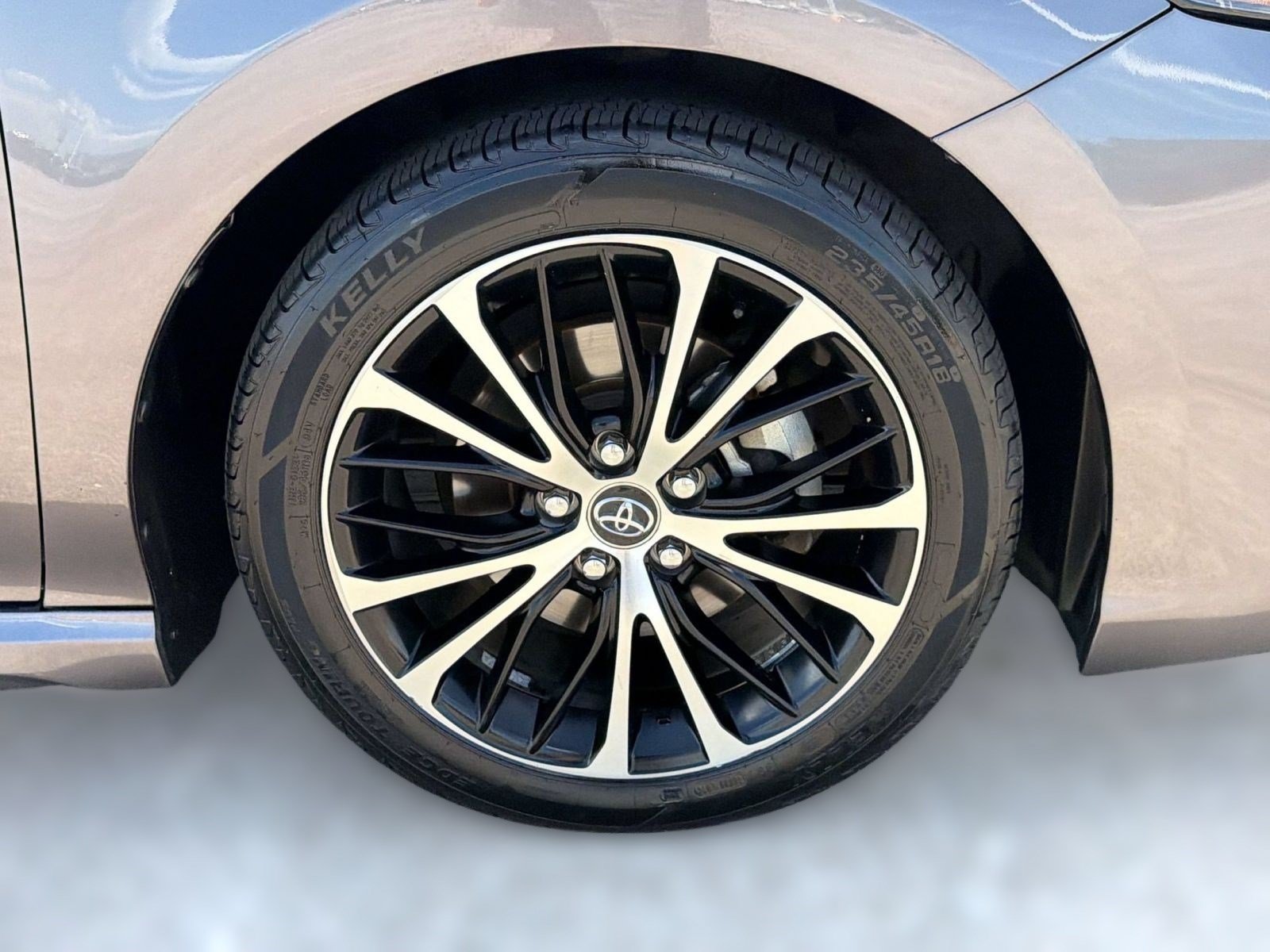 Used 2022 Toyota Camry SE FWD image 13