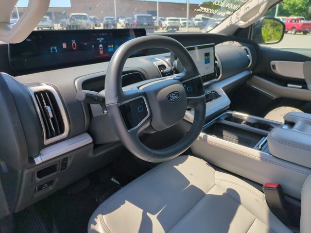 Certified 2025 Ford Expedition Active RWD image 16