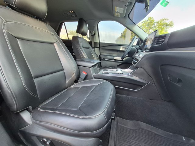 Certified 2023 Ford Explorer XLT w/ Equipment Group 202A RWD image 22