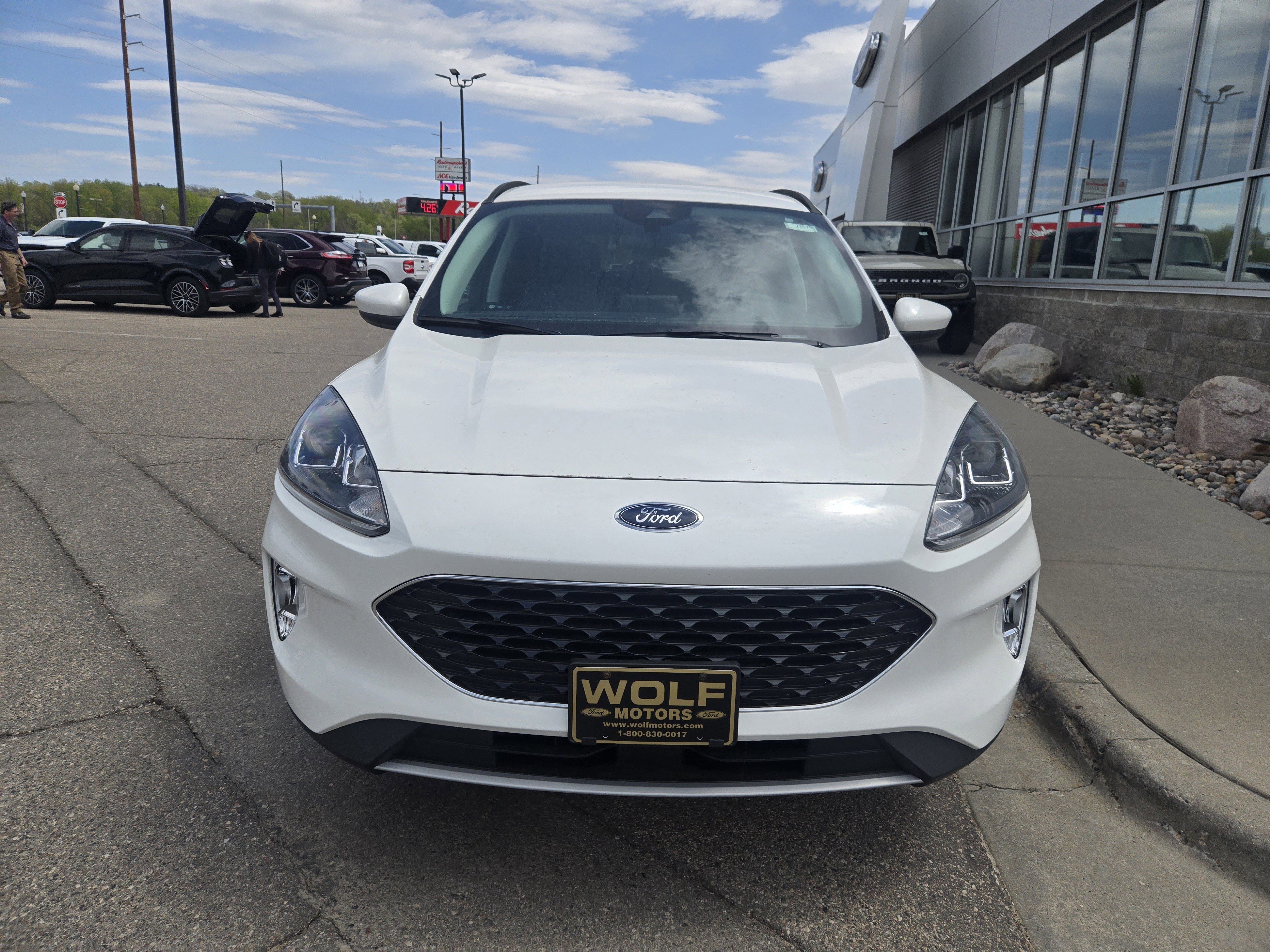 Certified 2022 Ford Escape SEL w/ Technology Package AWD/4WD image 4