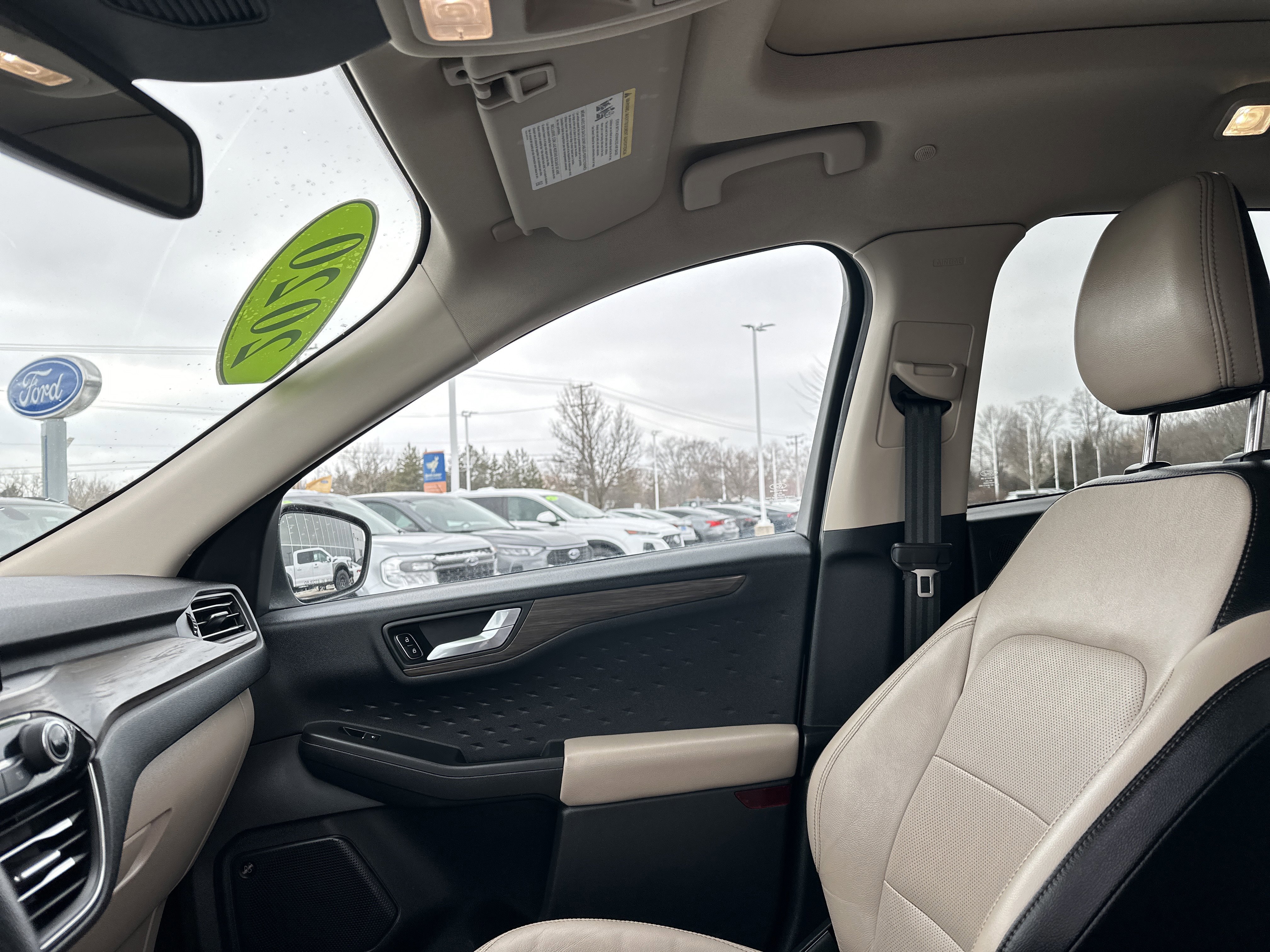 Certified 2020 Ford Escape Titanium w/ Titanium Premium Package 2.0 image 24