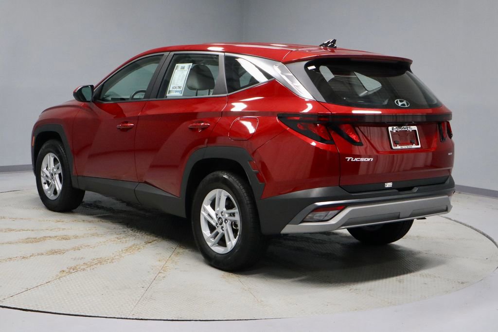 Used 2025 Hyundai Tucson SE AWD/4WD image 8