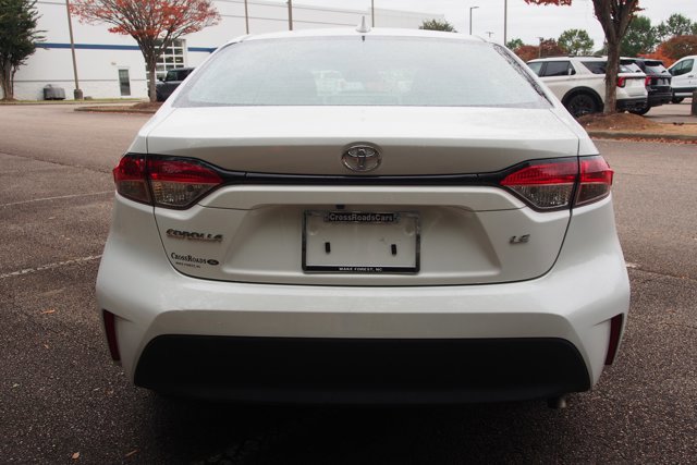 Used 2024 Toyota Corolla LE image 4