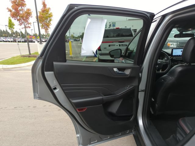 Certified 2024 Ford Escape ST-Line AWD/4WD image 23