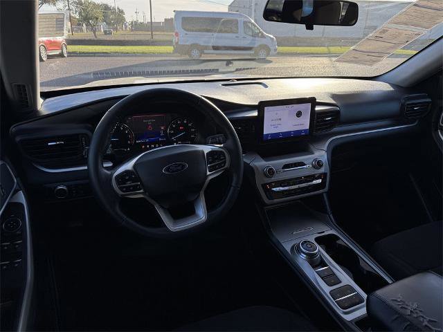 Certified 2021 Ford Explorer XLT image 18