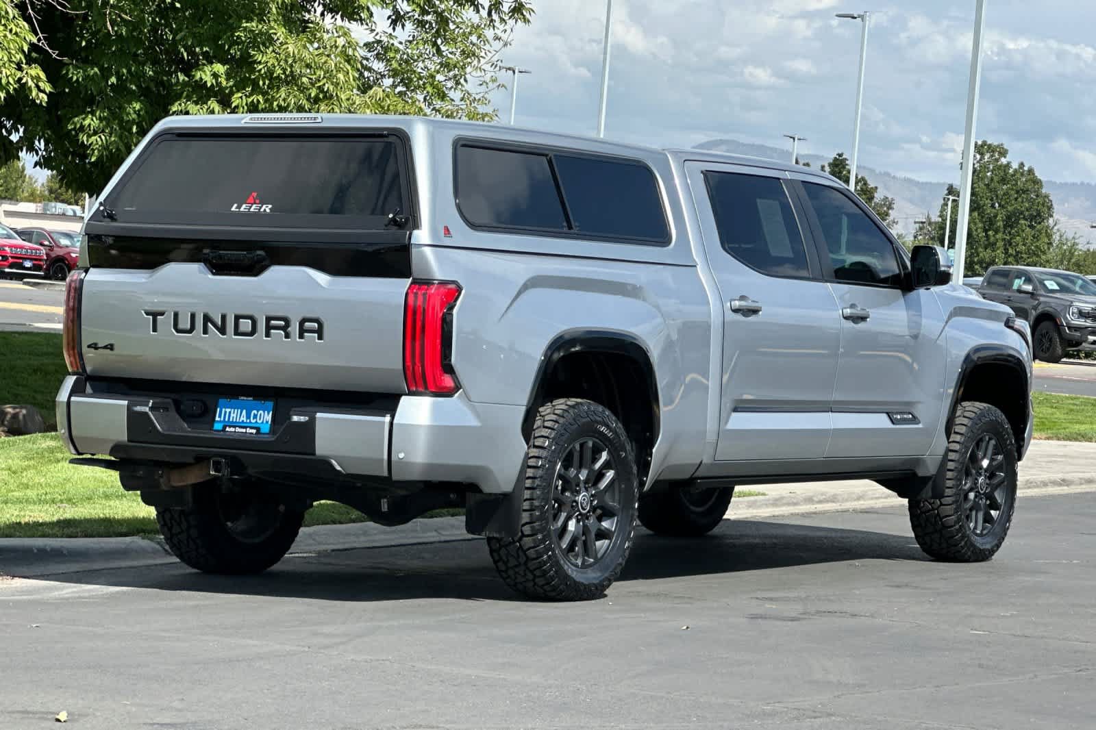 Used 2024 Toyota Tundra Platinum AWD/4WD image 2