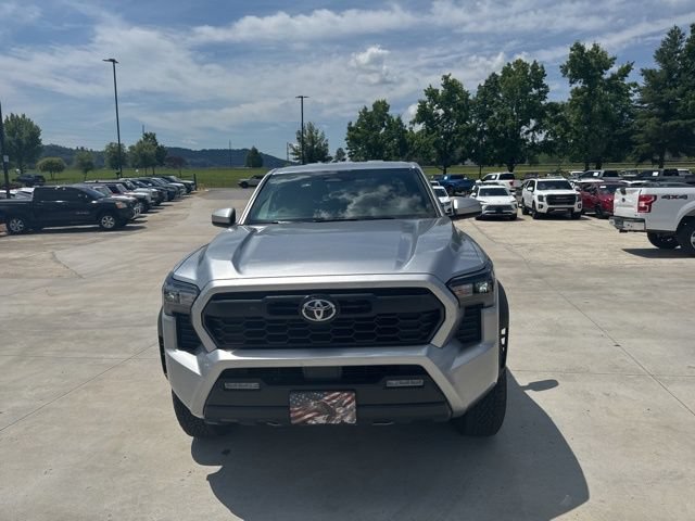 Used 2024 Toyota Tacoma TRD Off-Road AWD/4WD image 2