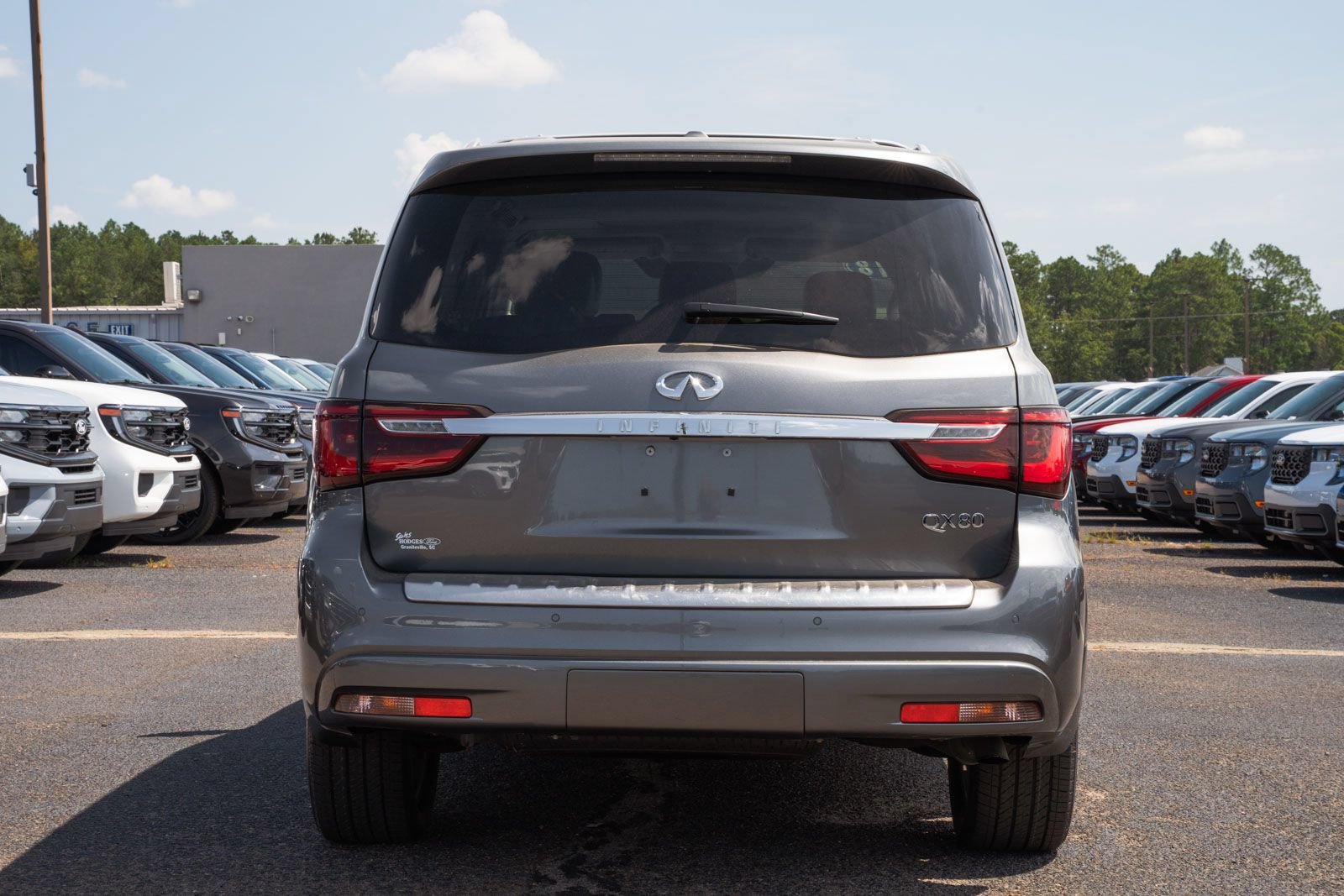 Used 2018 INFINITI QX80 4WD w/ Driver Assistance Package image 5