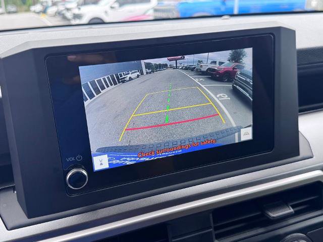 Used 2025 Toyota 4Runner SR5 AWD/4WD image 18