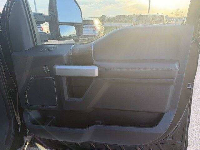 Certified 2022 Ford F350 Lariat w/ Tremor Off-Road Package AWD/4WD image 37