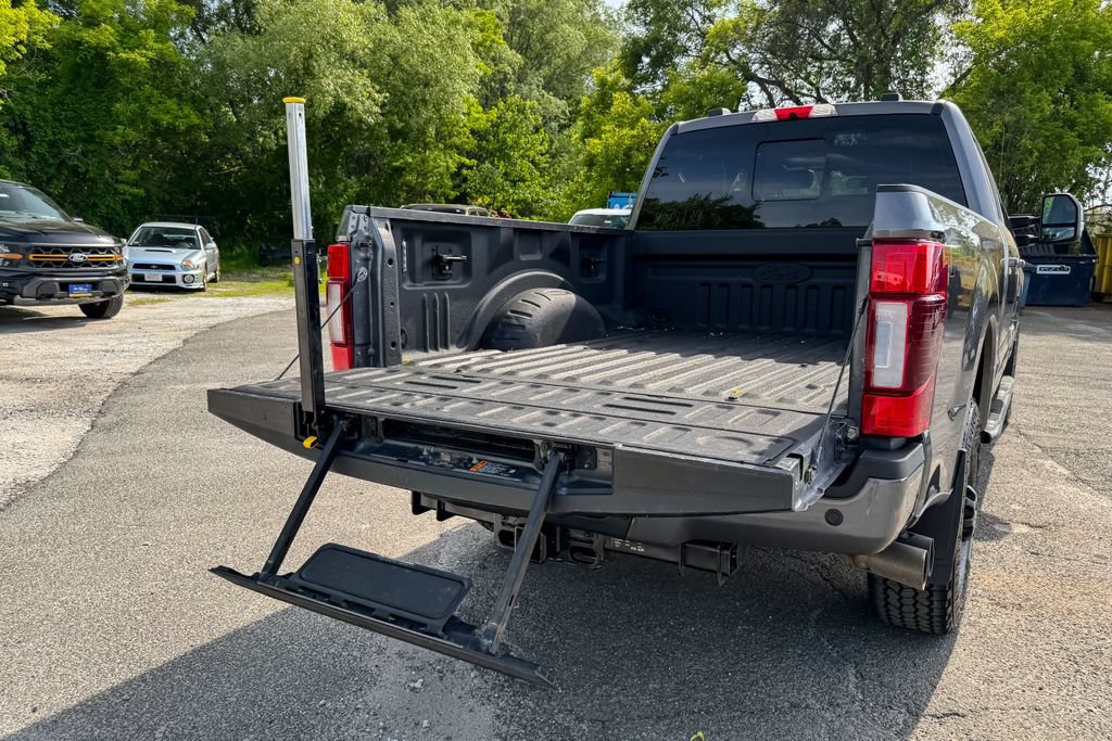 Certified 2022 Ford F350 Lariat w/ Black Appearance Package AWD/4WD image 23