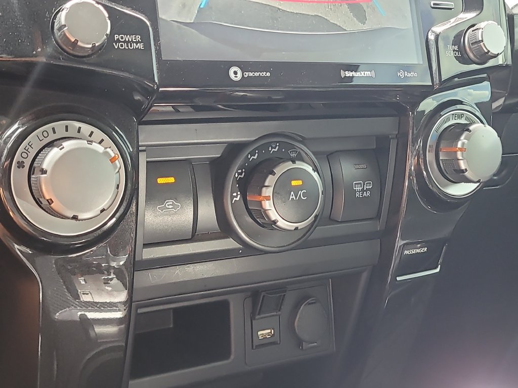Used 2023 Toyota 4Runner TRD Off-Road Premium w/ Moonroof Package AWD/4WD image 24