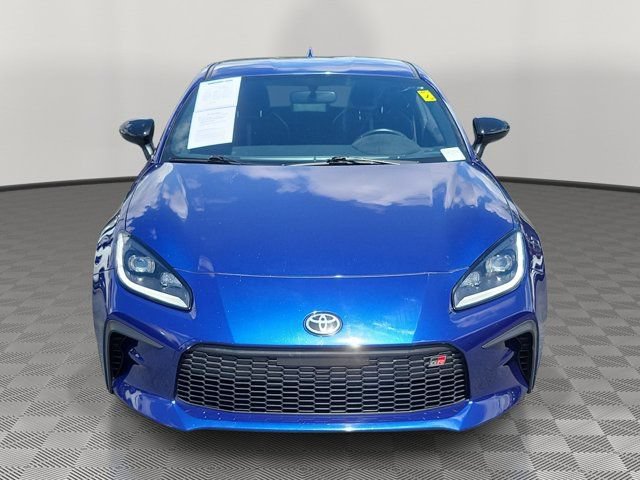 Used 2023 Toyota GR86 Premium RWD image 2