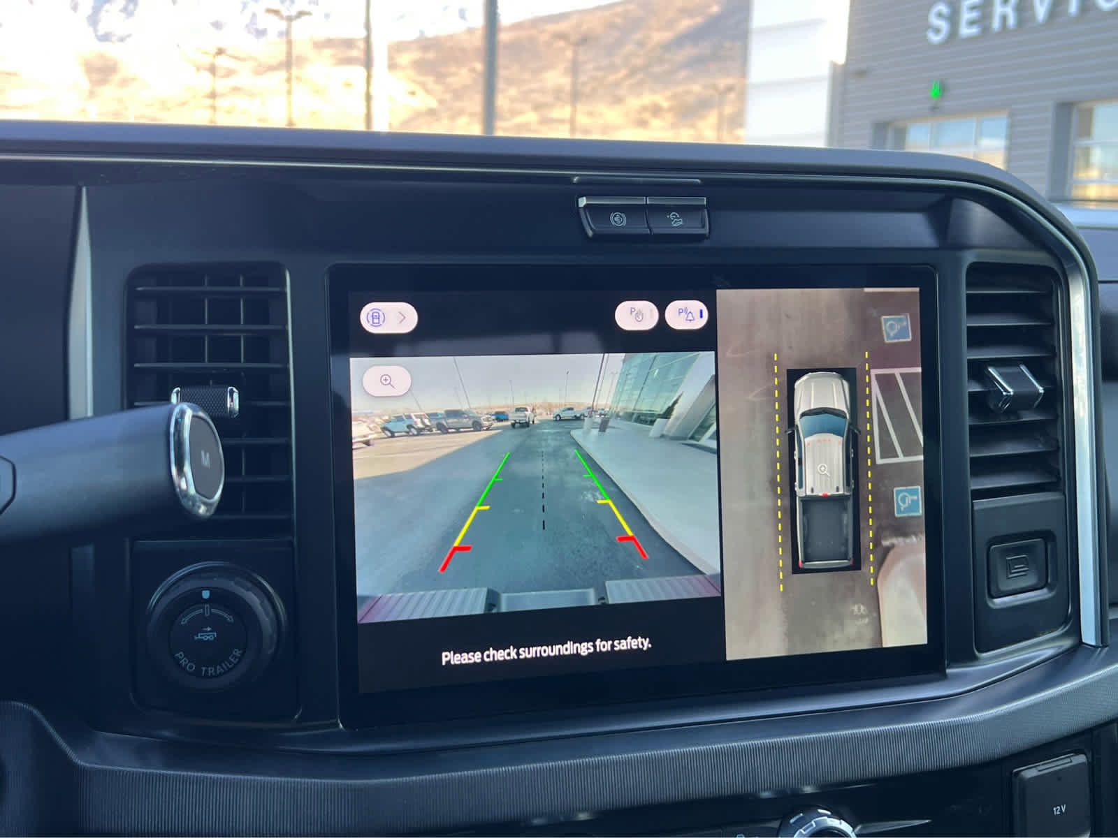 Certified 2025 Ford F350 Platinum image 37