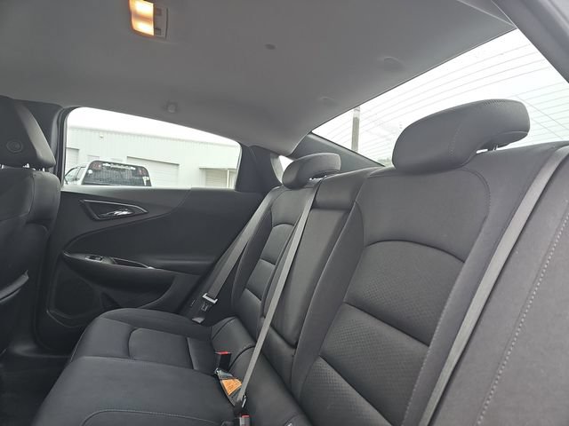 Used 2025 Chevrolet Malibu LT FWD image 14