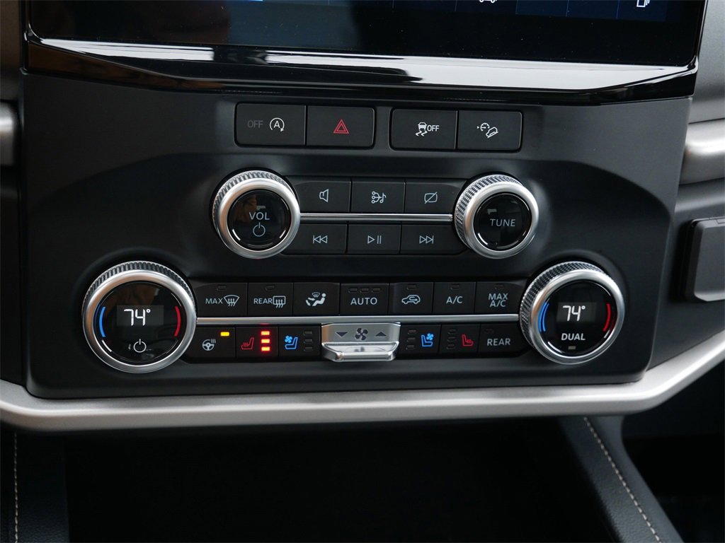 Certified 2024 Ford Expedition XLT image 22