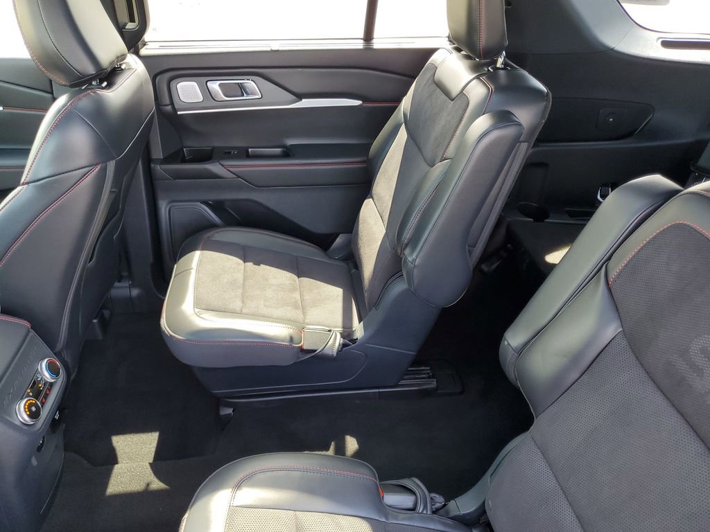 Certified 2025 Ford Explorer ST AWD/4WD image 35