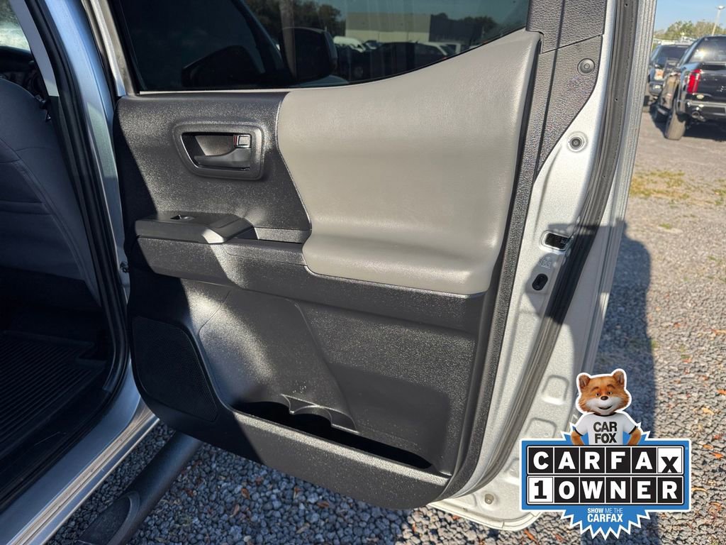 Used 2023 Toyota Tacoma SR AWD/4WD image 23
