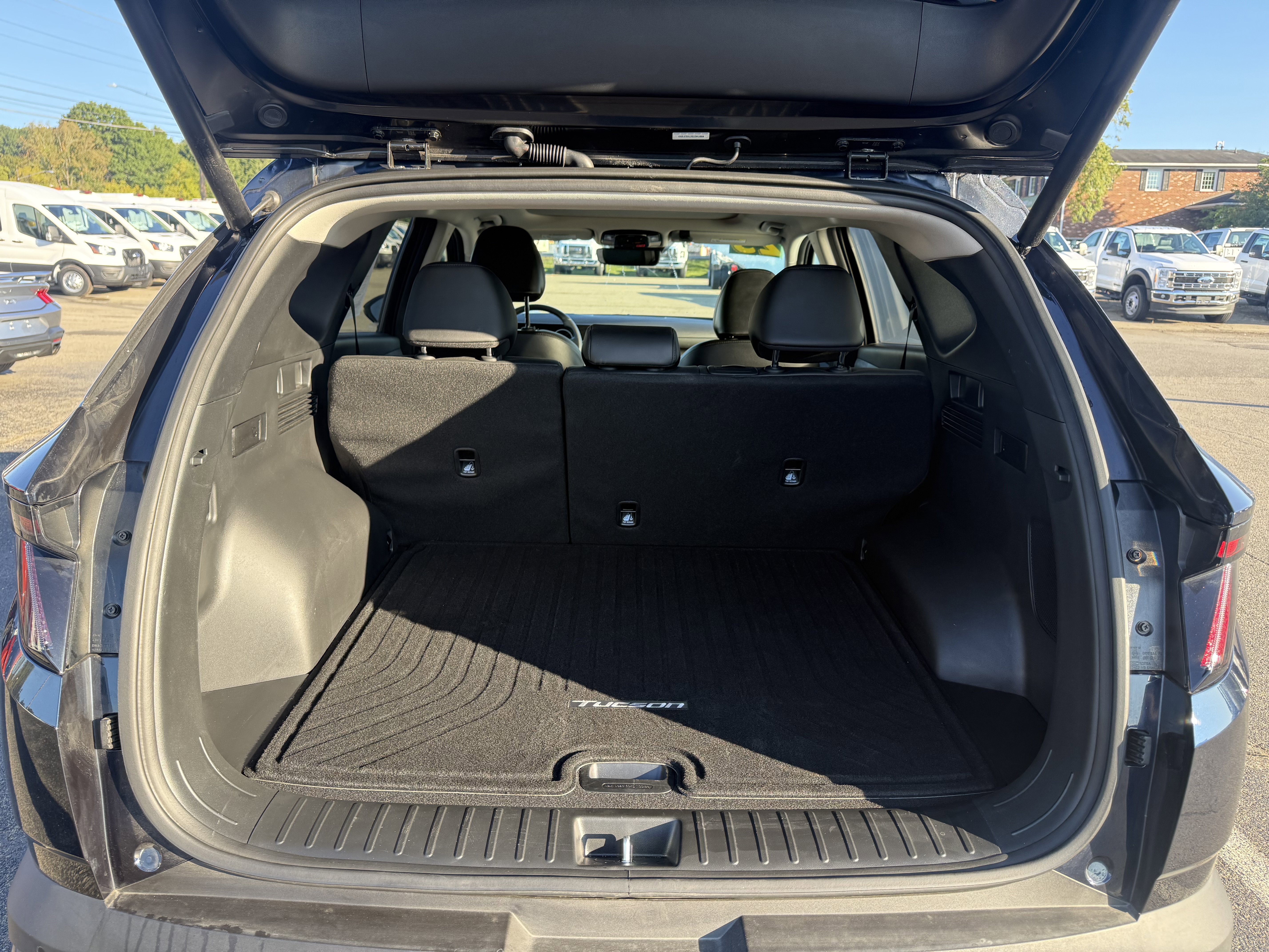 Used 2025 Hyundai Tucson Limited image 9