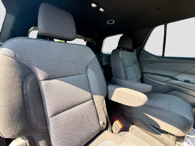 Used 2023 Chevrolet Traverse LT AWD/4WD image 32