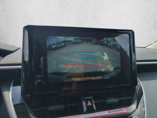 Used 2025 Toyota Corolla LE FWD image 12