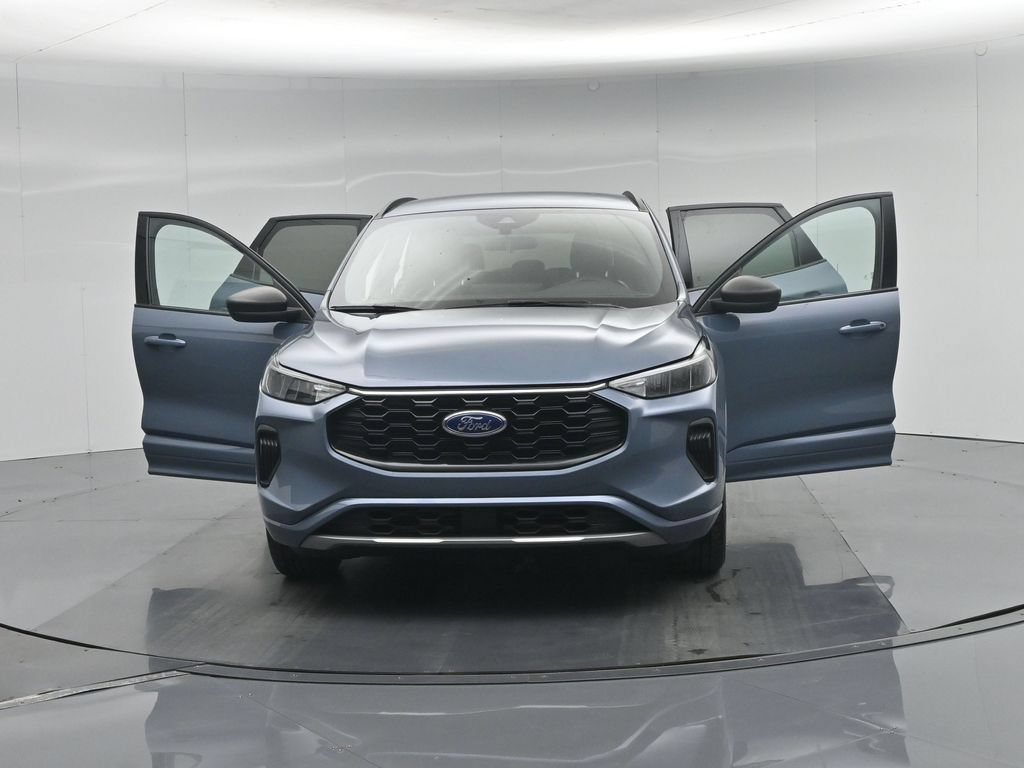 Certified 2024 Ford Escape ST-Line w/ Tech Pack #1 FWD image 28