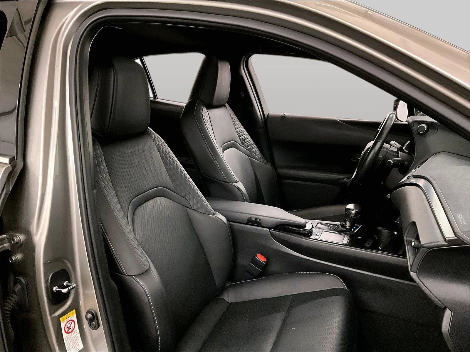 Used 2019 Lexus UX 250h w/ Premium Package AWD/4WD image 7