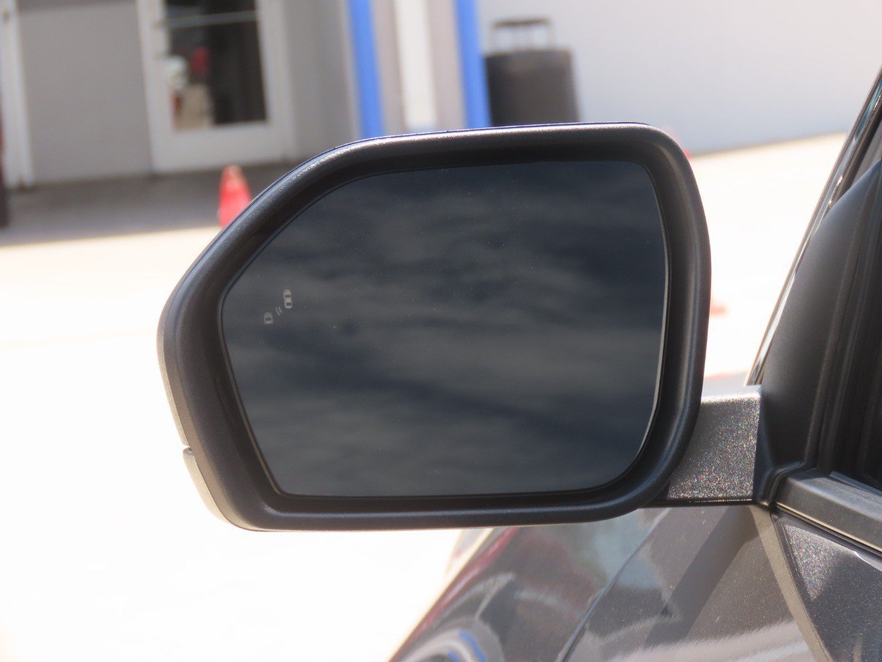 Certified 2023 Ford Explorer XLT RWD image 19
