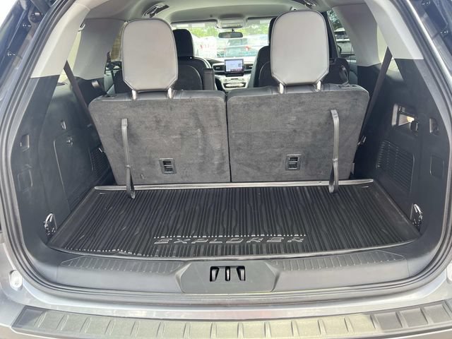 Certified 2024 Ford Explorer XLT w/ Equipment Group 202A AWD/4WD image 11
