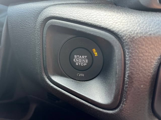 Used 2024 Jeep Gladiator Sport AWD/4WD image 17