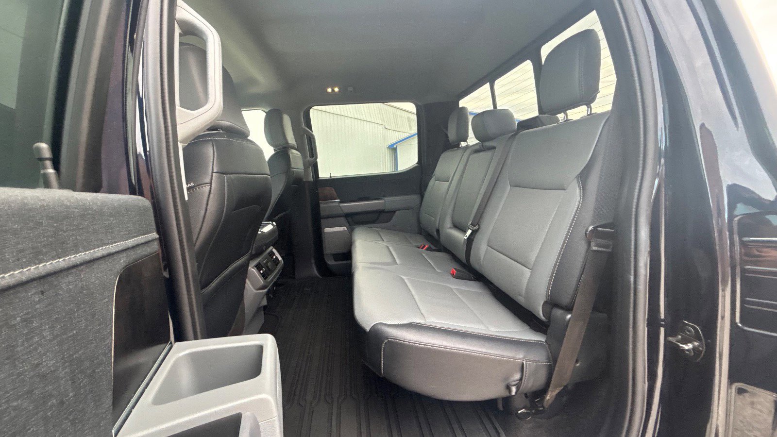 Certified 2022 Ford F150 Lariat w/ Equipment Group 502A High image 21