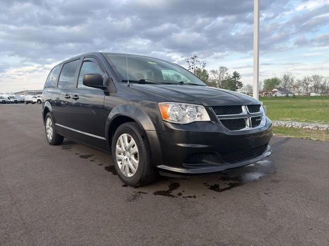 Used 2018 Dodge Grand Caravan SE FWD image 6