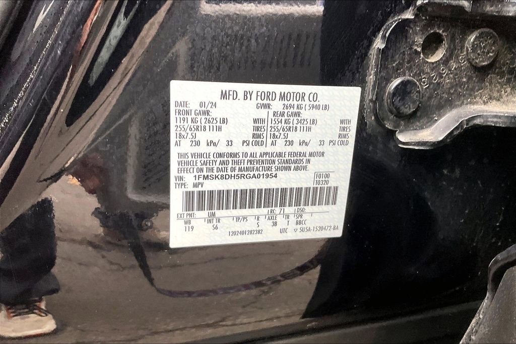 Certified 2024 Ford Explorer XLT w/ Equipment Group 202A image 31