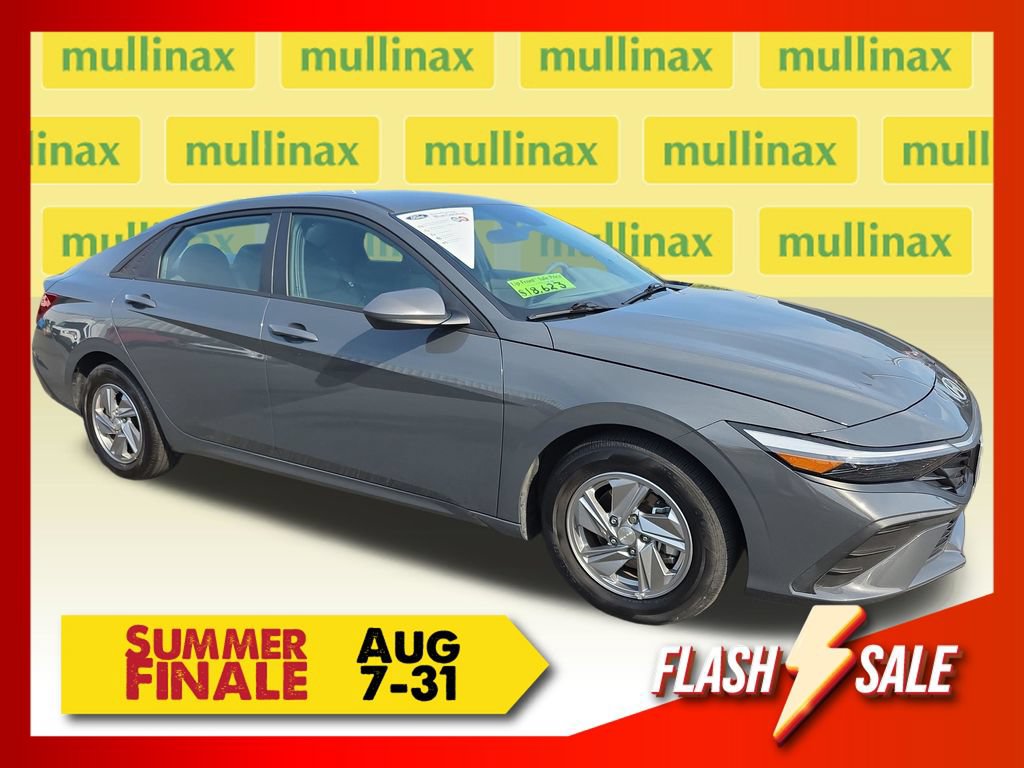 Used 2024 Hyundai Elantra SE