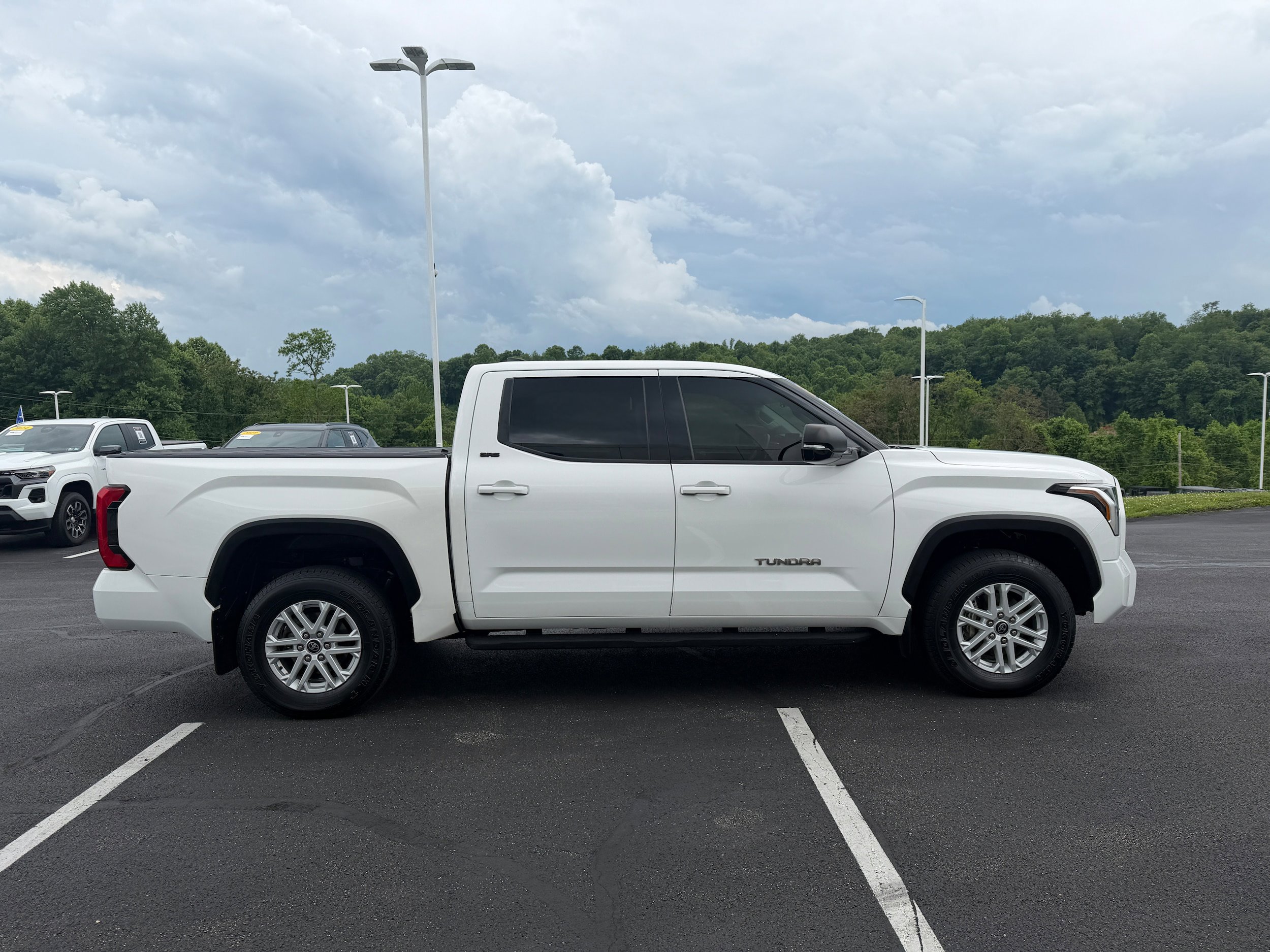 Used 2023 Toyota Tundra SR5 w/ SR5 Premium Package AWD/4WD image 5