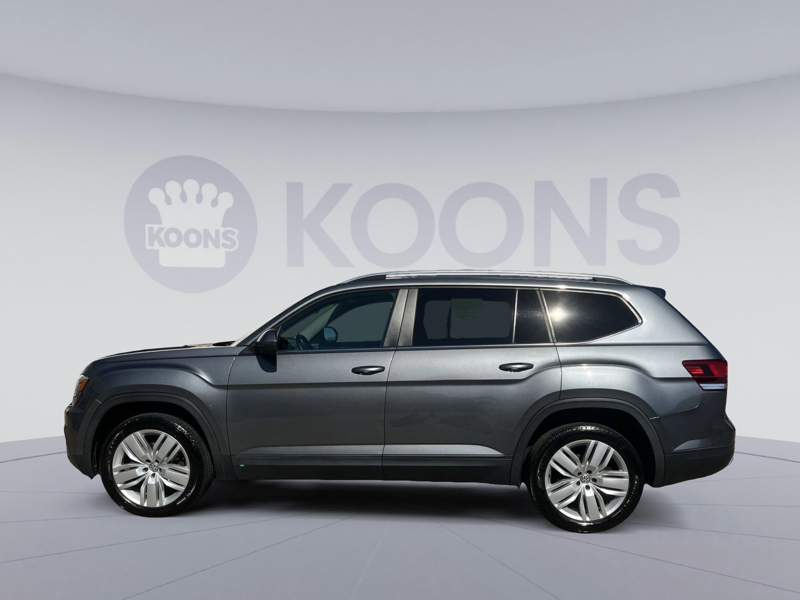 Used 2019 Volkswagen Atlas SE image 2