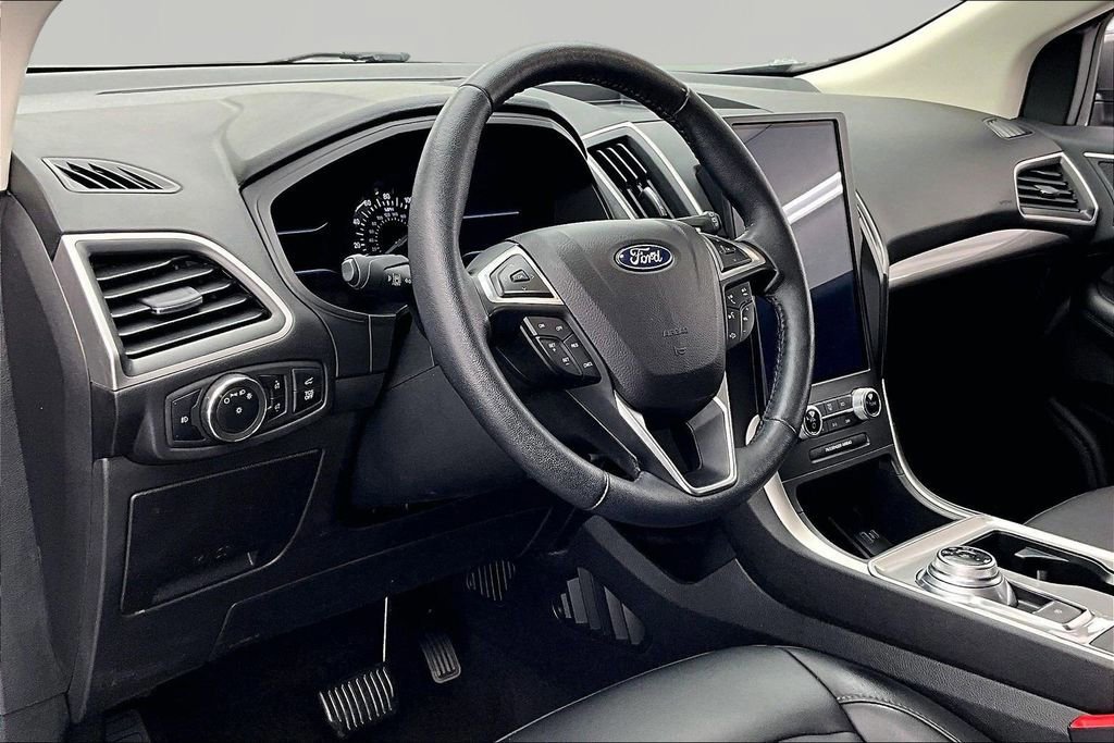 Certified 2024 Ford Edge SEL w/ Convenience Package AWD/4WD image 14