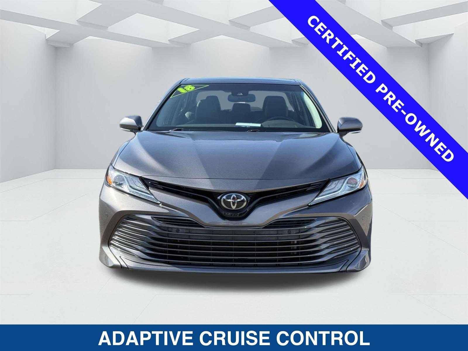 Used 2018 Toyota Camry XLE image 8