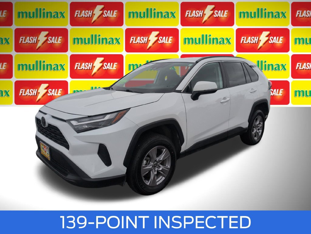 Used 2025 Toyota RAV4 XLE AWD/4WD image 15