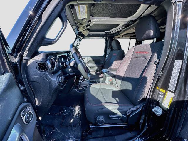 Used 2022 Jeep Wrangler Unlimited Rubicon w/ Cold Weather Group AWD/4WD image 18
