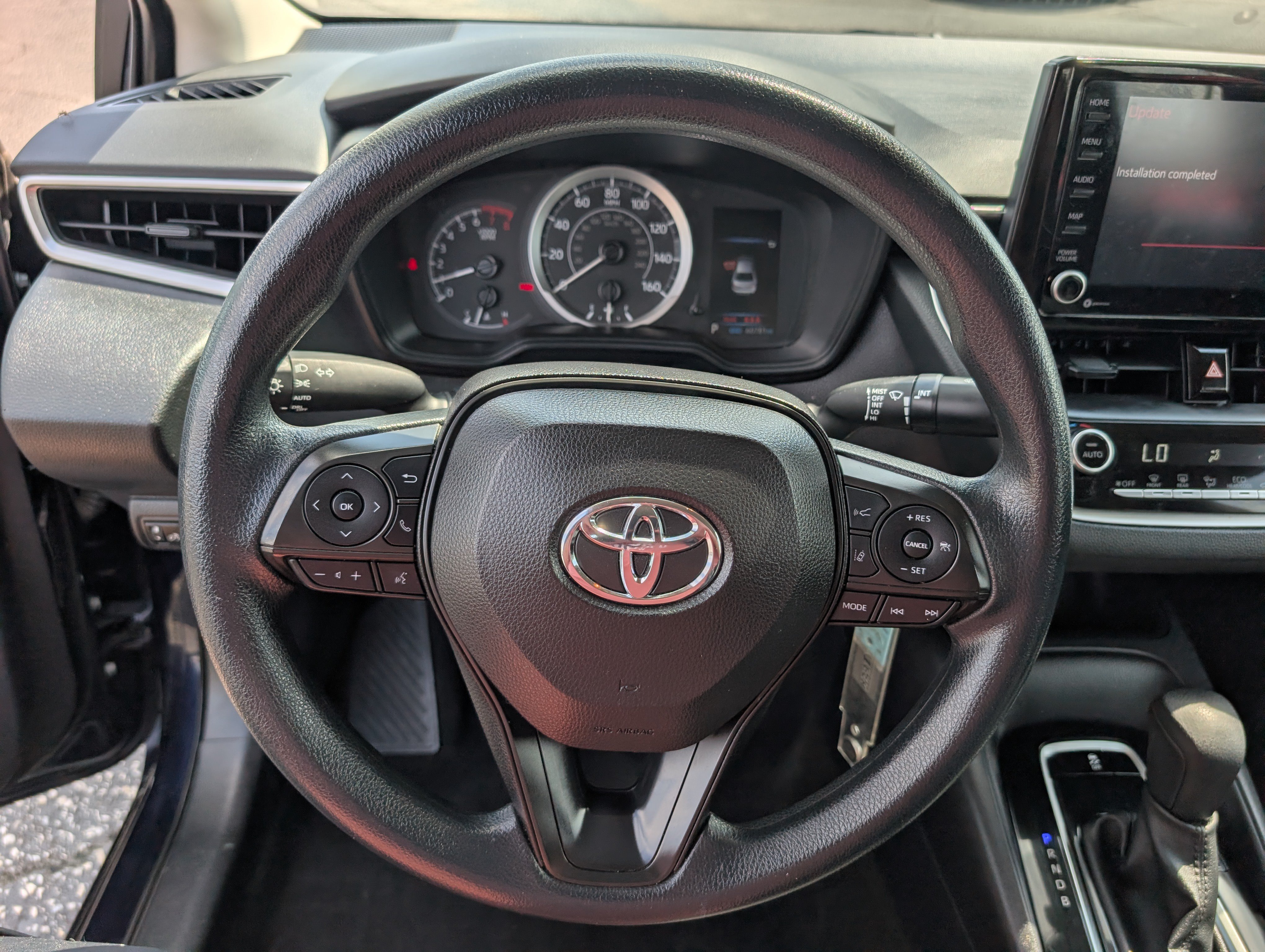 Used 2022 Toyota Corolla LE FWD image 19