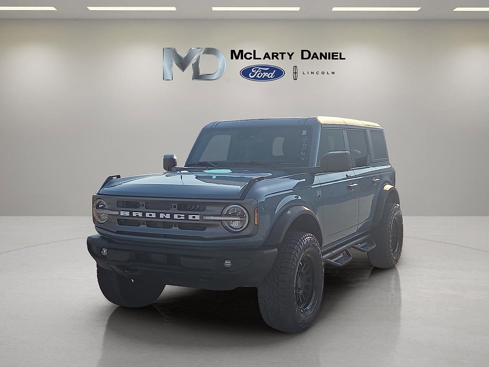 Certified 2022 Ford Bronco Big Bend image 2