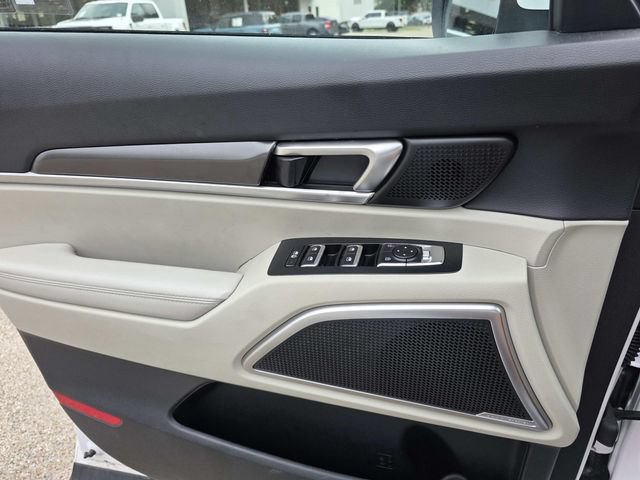 Used 2025 Kia Telluride S FWD image 19