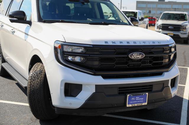 Certified 2025 Ford Expedition Active AWD/4WD image 4