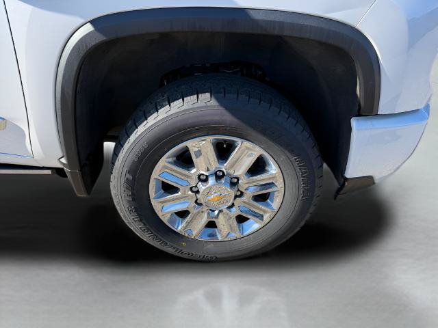 Used 2024 Chevrolet Silverado 2500 High Country w/ Z71 Off-Road Package AWD/4WD image 32