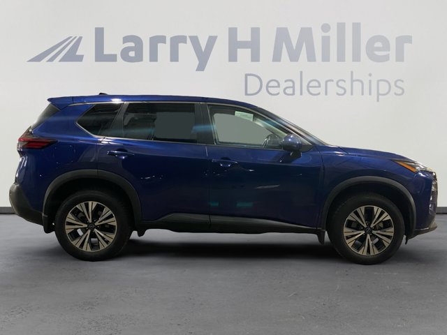 Used 2022 Nissan Rogue SV AWD/4WD image 6