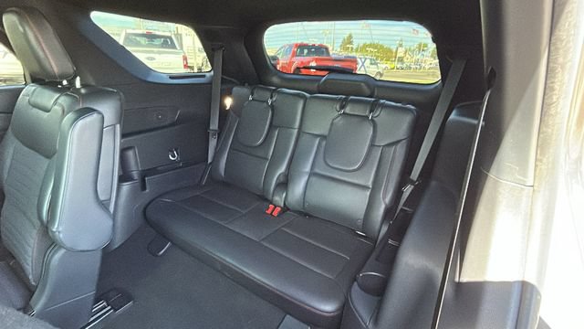 Certified 2025 Ford Explorer ST-Line w/ Premium Package RWD image 17