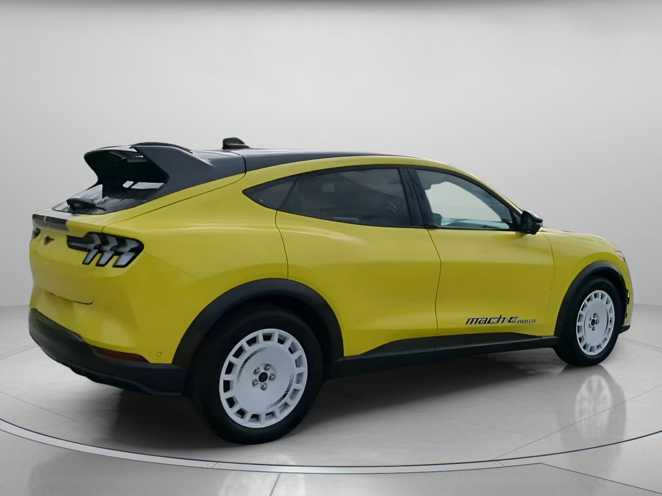 Certified 2024 Ford Mustang Mach-E GT image 21