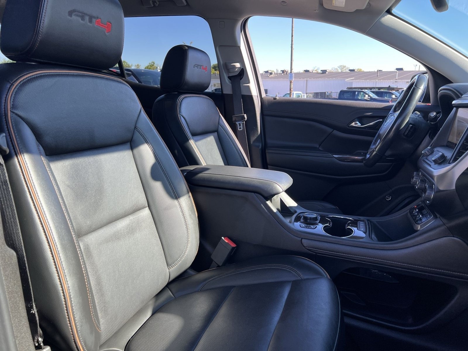 Used 2022 GMC Acadia AT4 w/ LPO, Floor Liner Package AWD/4WD image 28