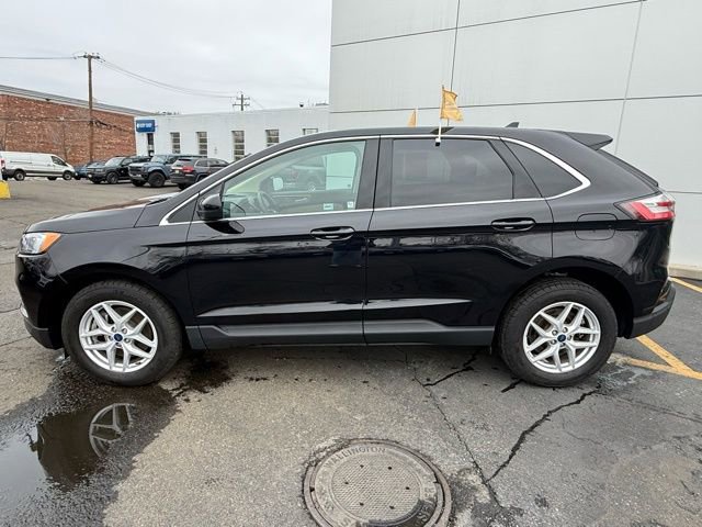Certified 2022 Ford Edge SEL w/ Convenience Package AWD/4WD image 4